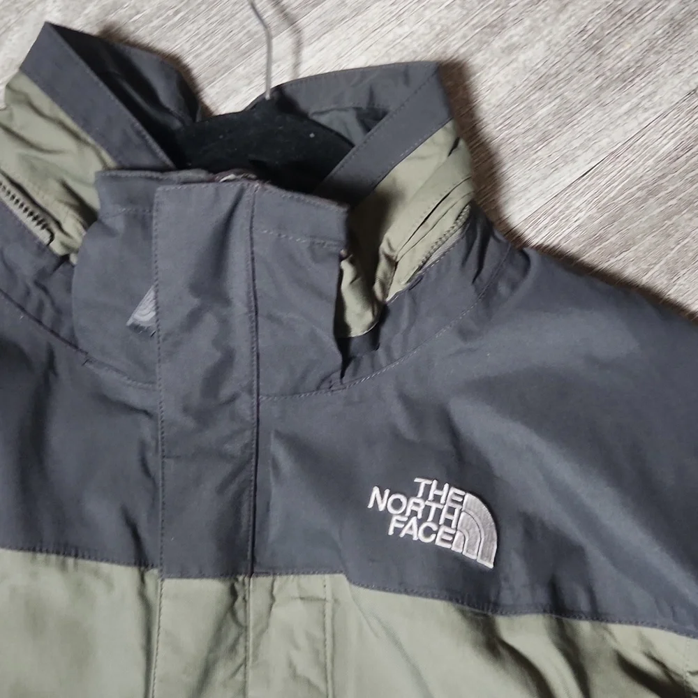 The North Face Hyvent Men's Olive and Black Parka Jacket